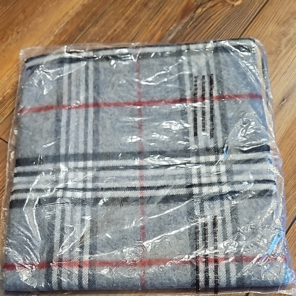 🆕 Plaid Scarf